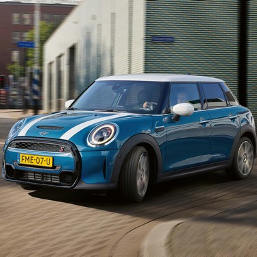 БІЛЬШЕ ПОВОРОТІВ.