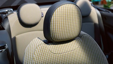 СИДІННЯ І ОЗДОБЛЕННЯ.