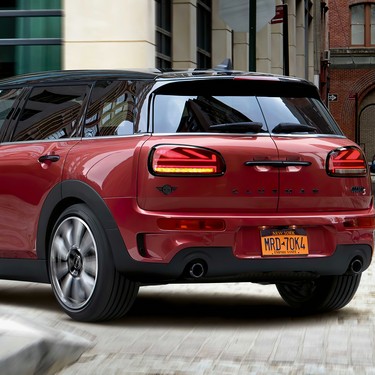 ЗАДНІ ЛІХТАРІ UNION JACK.