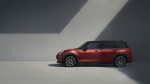 MINI CLUBMAN.