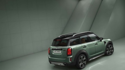 MINI COUNTRYMAN.